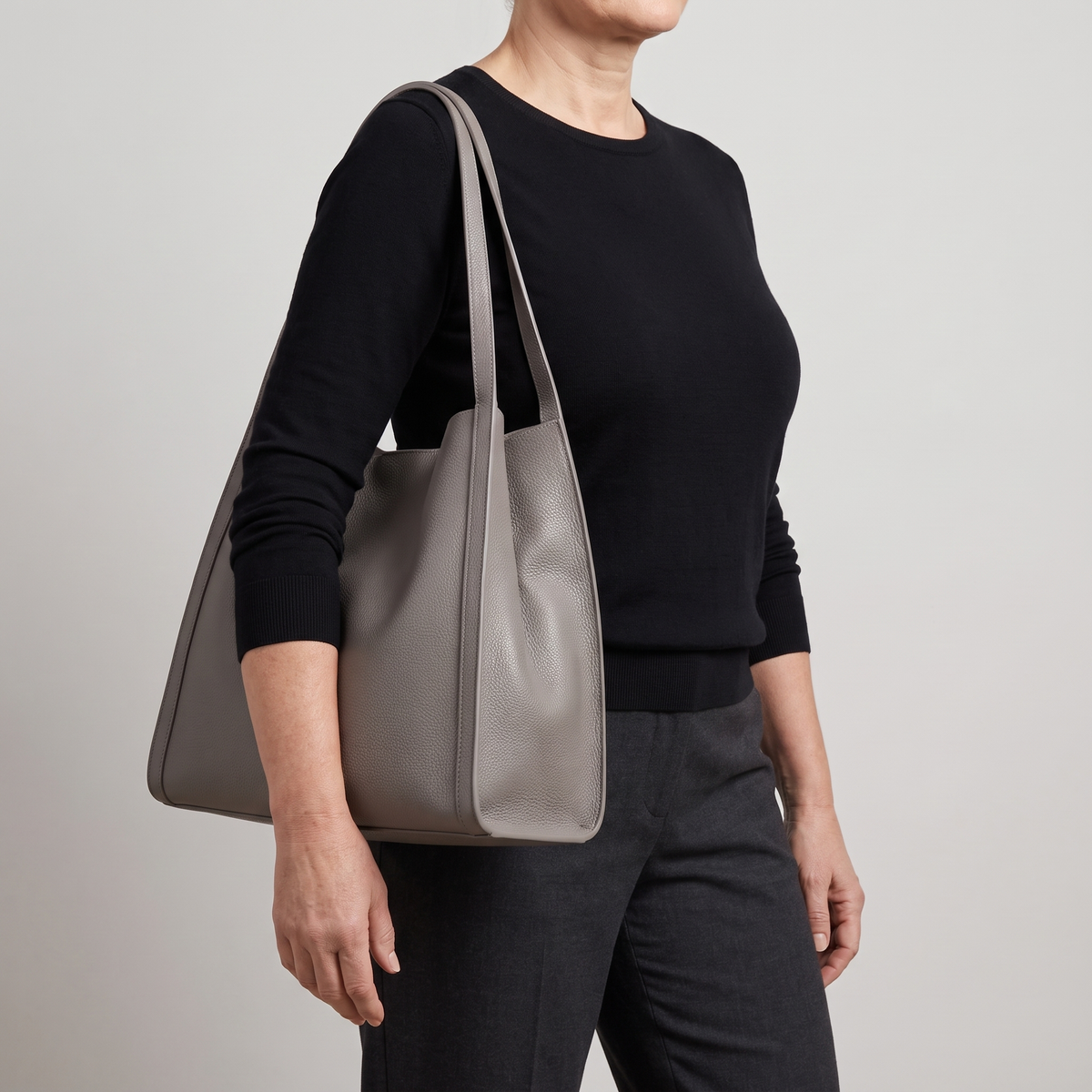 Clara Classic Shoulder Bag