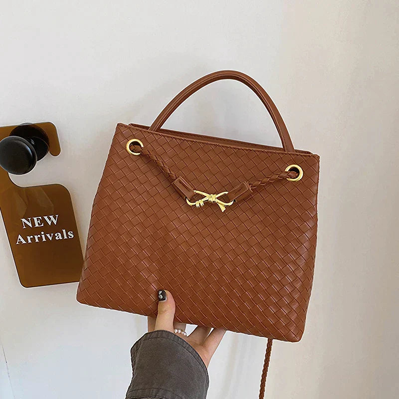 Chic Tote Bag - Brown