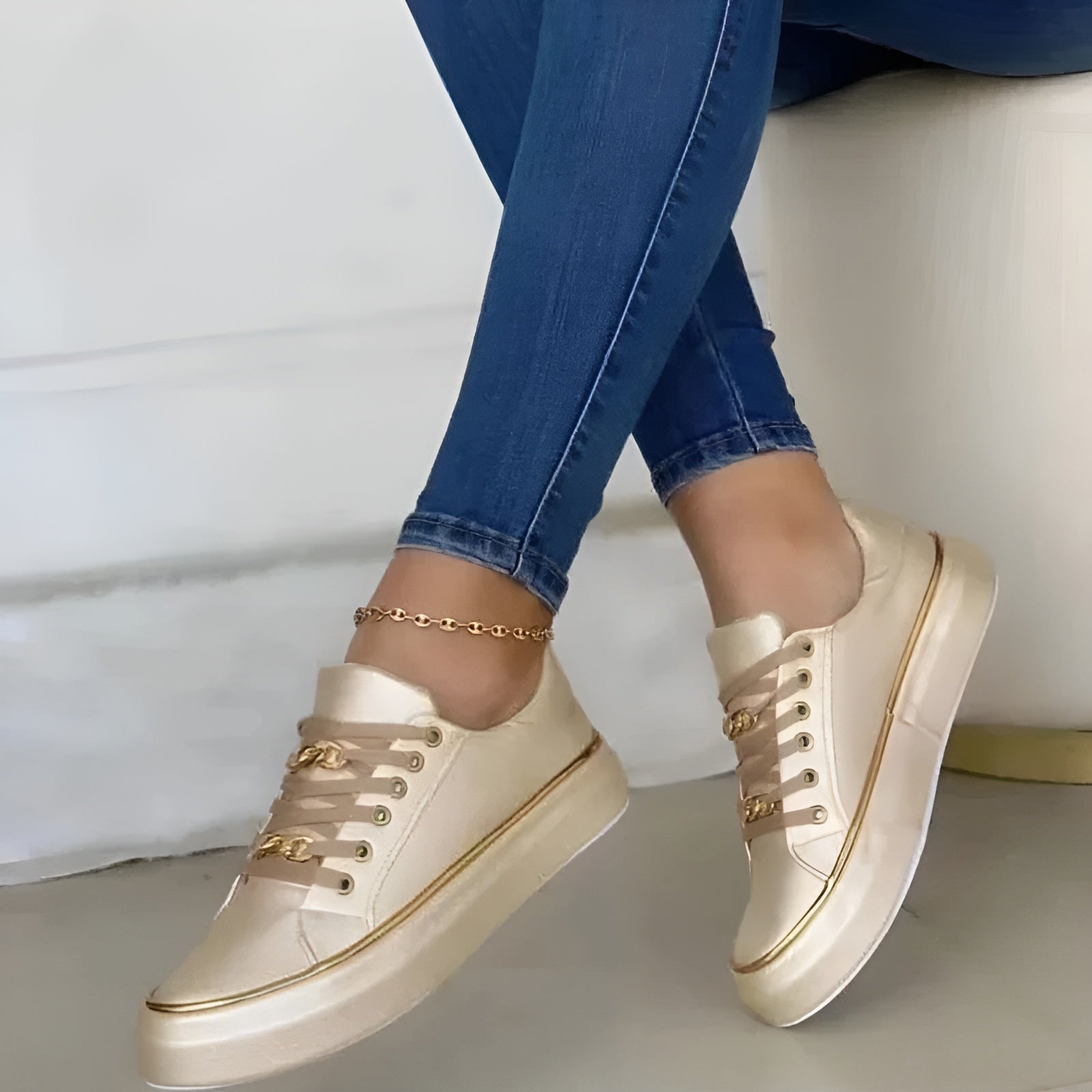 Alexya - Women's Orthopedic Sneakers with Stylish Design