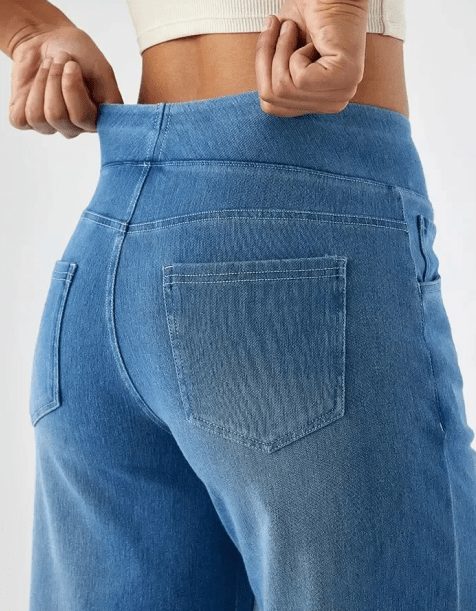 Elastic-Waist Wide-Leg Jeans - View 3