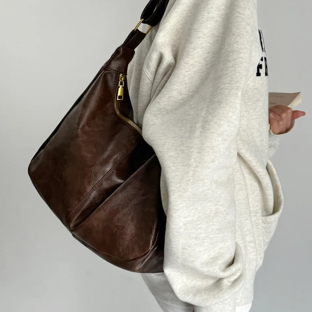 Ada Everyday Shoulder Bag in Brown, view 2