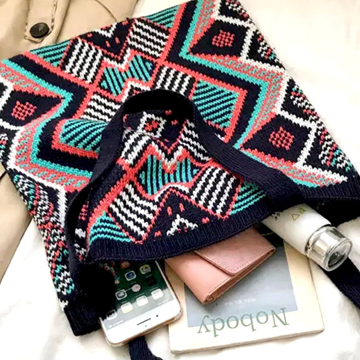 Bohemian Pattern Tote, Navy view 3