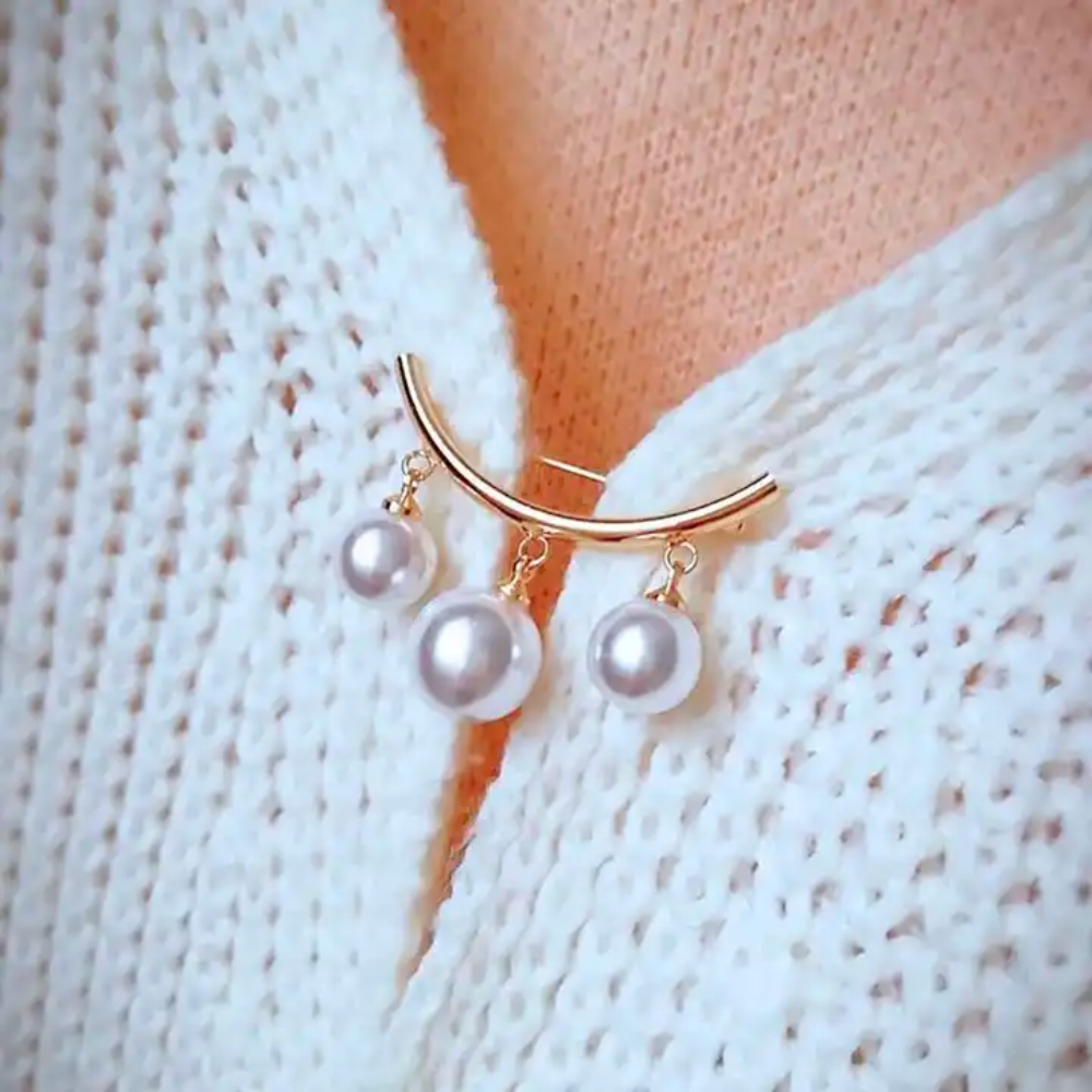 Pearl Cardigan Brooch in Gold, view 2