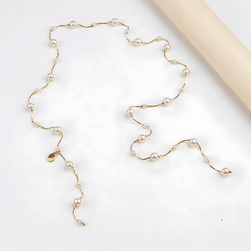 Pearl Drape Chain laid flat
